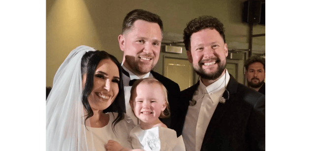 Singer Calum Scott surprises Irish couple at wedding with incredible performance