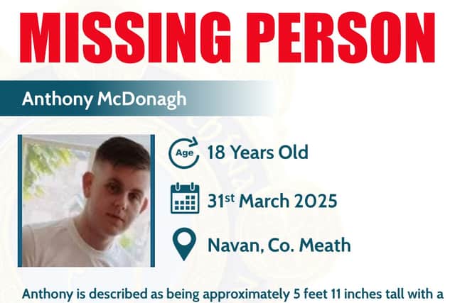 When last seen, Anthony was wearing a grey tracksuit and grey/white runners.