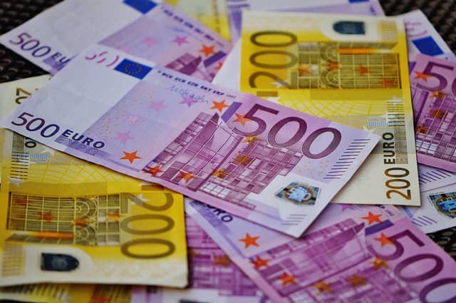 Grants of up to €1,000 are available to childminders