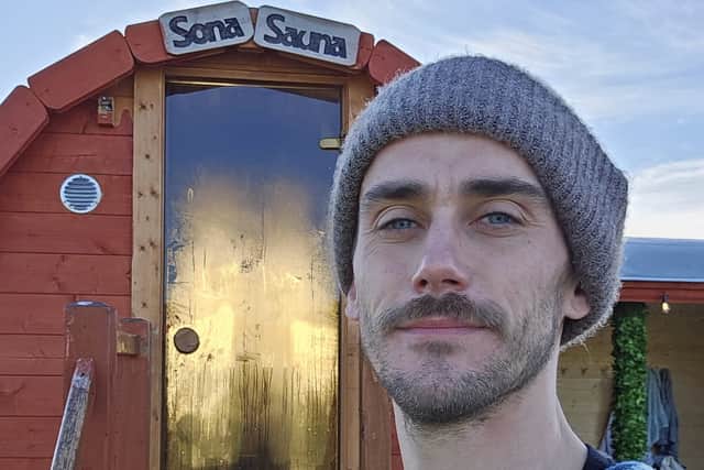 Sona Sauna is a wood-fired barrel sauna that heats up to about 100 degrees and is based by the sea in Ceann Tra/Ventry, a few minutes outside Dingle, Co Kerry.