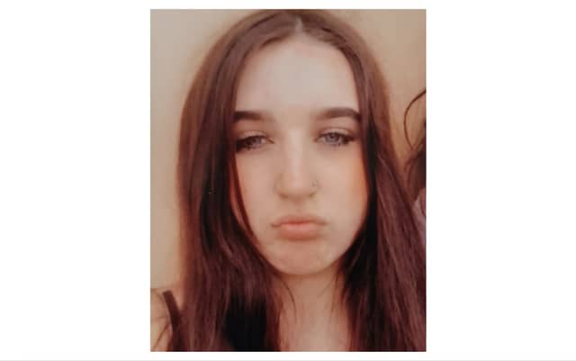 Gabija Lotuzyte, 17