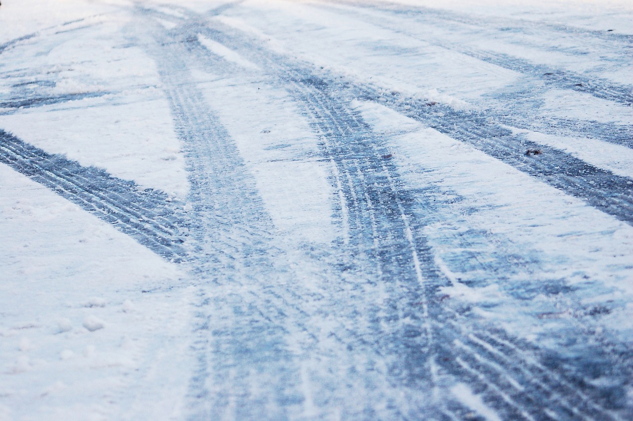 According to the status yellow alert, which comes into effect for every county at 8pm, it will icy in many areas, especially in Ulster and Leinster