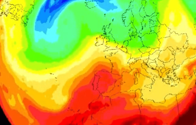 Ireland weather latest: 'Hot plume' heading directly for Ireland but there's a catch