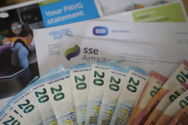 Mr Donohoe announced a extension to the current excise reduction of 21 cents per litre of petrol, 16 cents per litre of diesel and 5.4 cents per litre in respect of marked gas oil and the 9% VAT rate for electricity and gas until February 28.