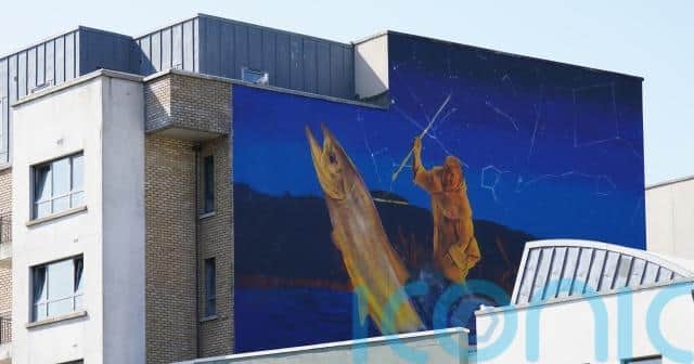 The multidisciplinary public arts programme, Drawda, has been produced by Droichead Arts Centre and Love Drogheda Bid (Business Improvement District), in partnership with Louth County Council Arts Office.