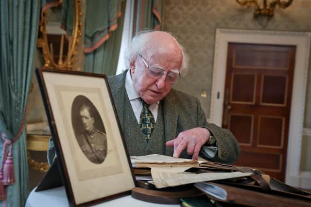 The exhibition locates the Treaty negotiations in the political context of the Irish revolution beginning with the exploratory talks between Éamon de Valera and David Lloyd George during the summer of 1921, it details the work of the Irish plenipotentiaries and their secretariat, by presenting the documentary record that they left behind.