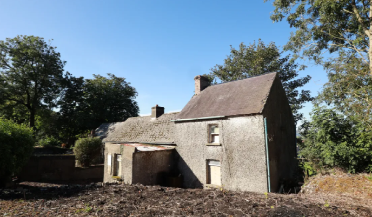 CARLOW PROPERTY WATCH Interesting farm house on the market for great price Page 1 of 13