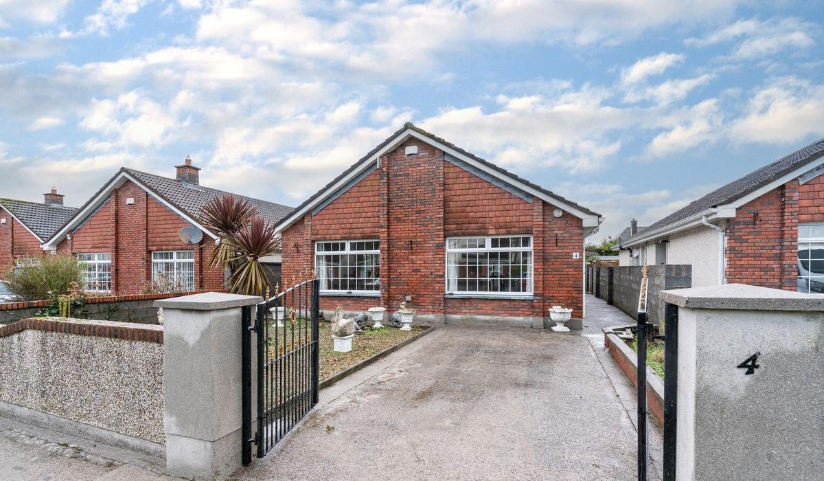 PICTURES: Lovely bungalow hits the market in sought out location in Carlow for €300,000