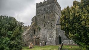 Gardaí investigate criminal damage to tomb in graveyard on Carlow/Kilkenny border 