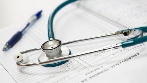 Opposition party calls on government to purchase spaces in private hospitals 