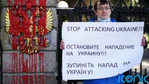 Ukrainians gather outside Dáil in anger at Russian invasion