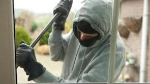 Gardaí issue bogus tradesmen warning  as 'conmen' impersonate gardaí