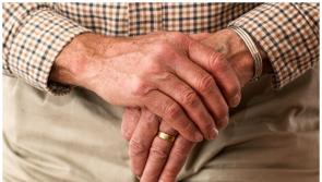 Five ways you can check in on vulnerable neighbours amid the extreme weather