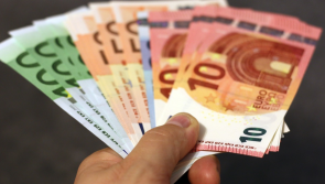 Back-to-school payment worth almost €300 available to over 100k families from next week
