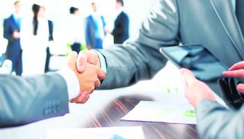 Ten signs you’re getting bad financial advice