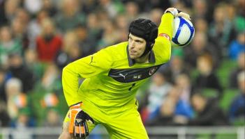 Chelsea and Premier League legend Petr Cech to play ice hockey for Irish club in interesting move