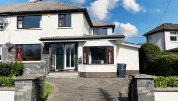 PICTURES: Ideal 6/7 bedroom home for sale at sought after Carlow spot for &euro;385,000
