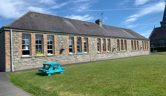 Parents shocked after school sends out email asking for one toilet roll per student