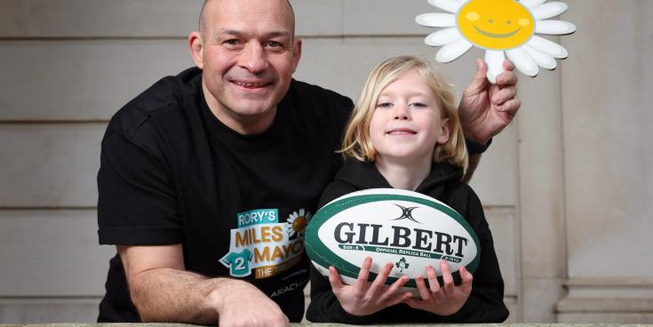 Irish rugby legend calls on businesses in&nbsp;Carlow&nbsp;to walk for children with cancer