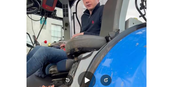 Young Carlow farmer sleeps overnight in tractor amid fuel protests nationwide