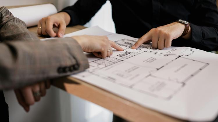 Confusion over &lsquo;hundreds of thousands&rsquo; being spent on consultants for Carlow projects