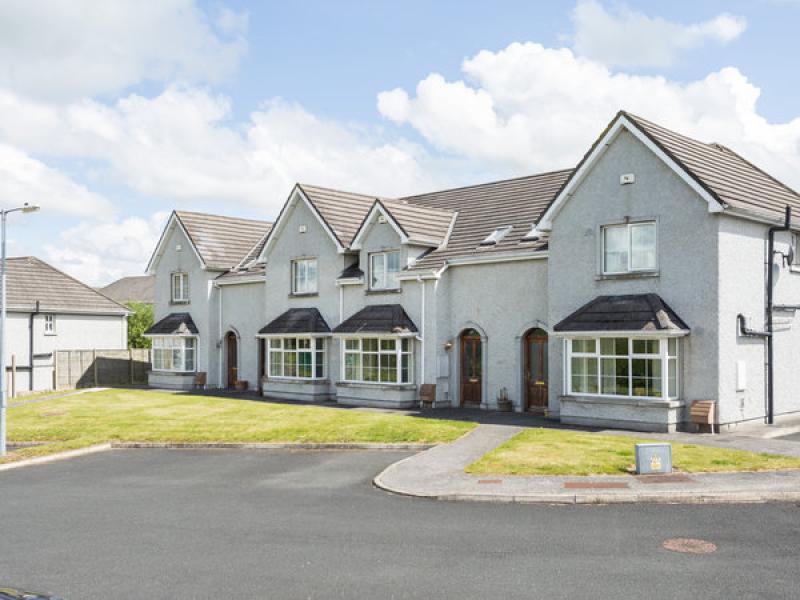 Thirteen houses in one estate on sale for just over €1m at development