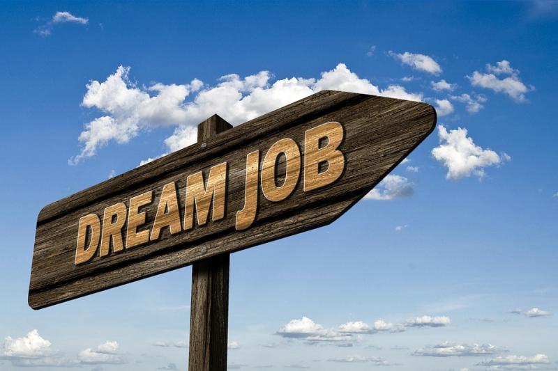 JOB ALERT: Web hosting company hiring in the South East