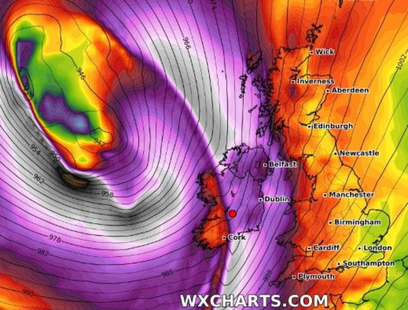 Storm Brendan poses 'threat to life' warns Met Eireann