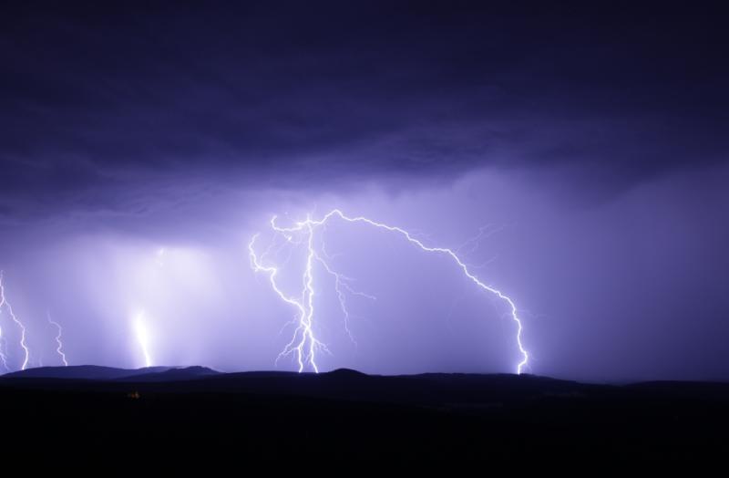 CARLOW WEATHER: Windy with chance of isolated thunderstorms today (March 24)
