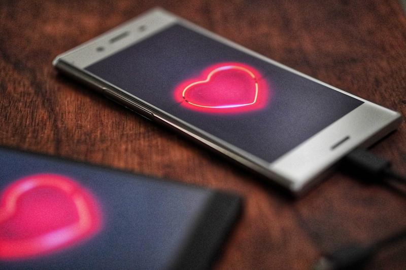 Gardaí warn people in Laois to be aware of 'romance fraud' ahead of Valentine's Day