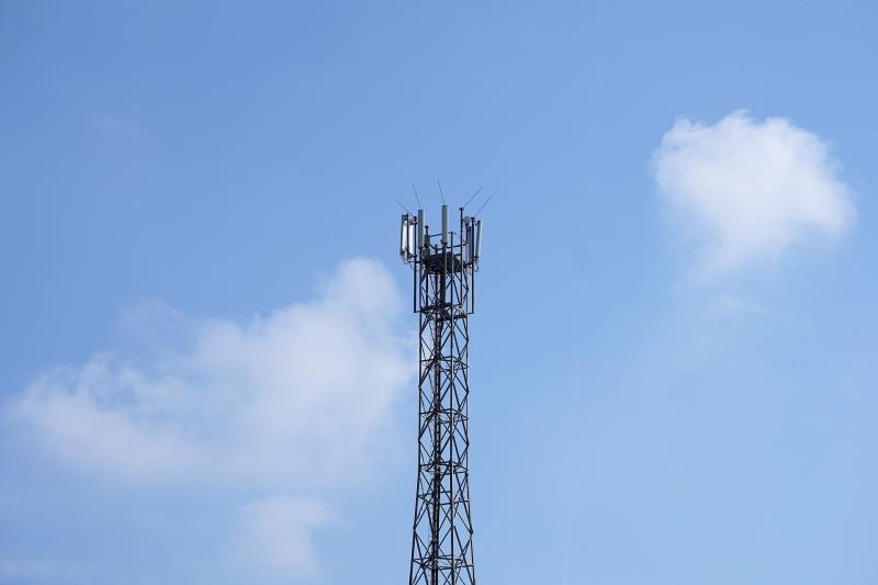 Decision due soon on planning permission for internet mast at Éire Óg GAA club