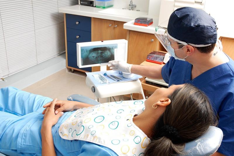 Irish dentists concerned about rise in cracked and chipped teeth as pandemic stress takes its toll
