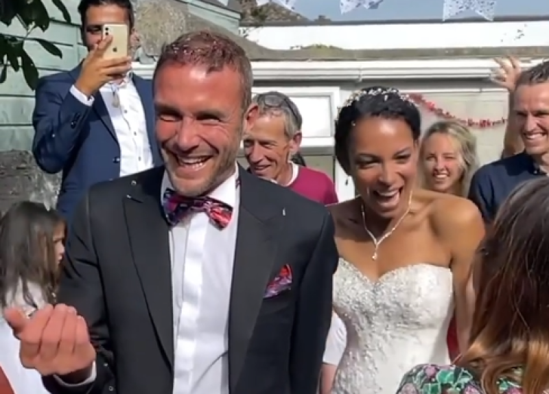 Happy Pear's Dave marries Belgian fantasy author 