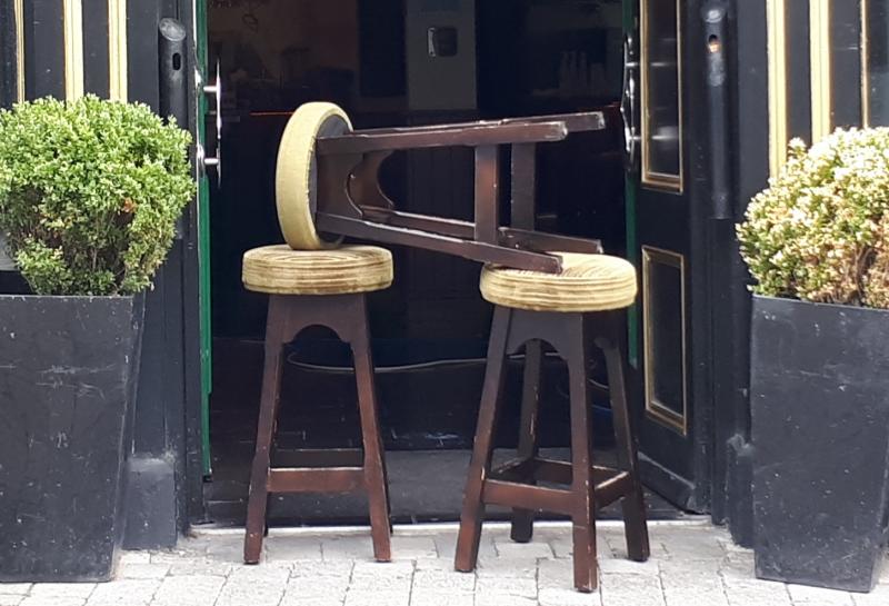 Last orders at 5pm for pubs under latest NPHET advice