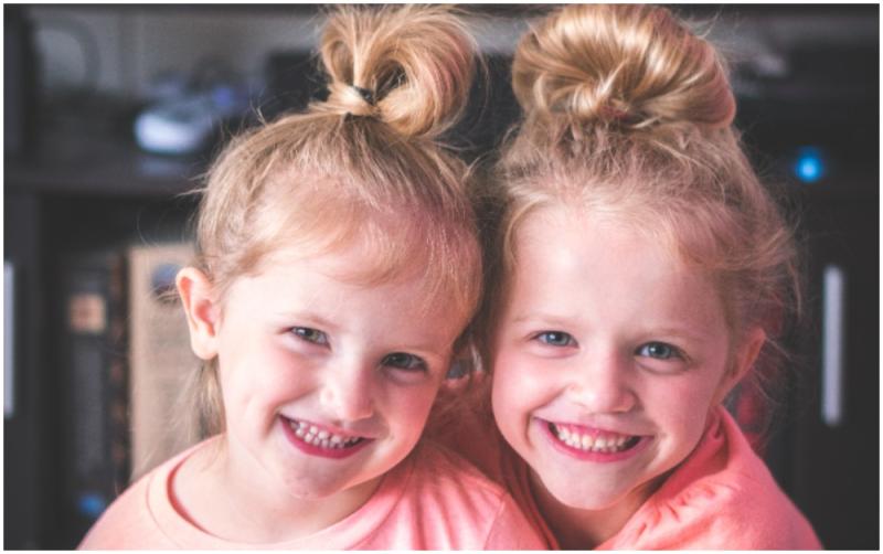 Paediatric Sleep Consultant gives Carlow parents the gift of sleep to celebrate National Twins Day