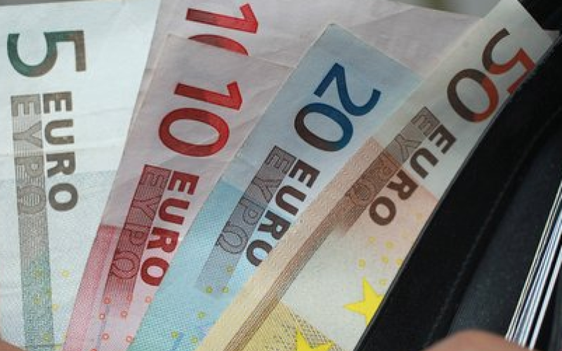 Hundreds of people in Carlow could be eligible for social welfare payments of up to €290 a week