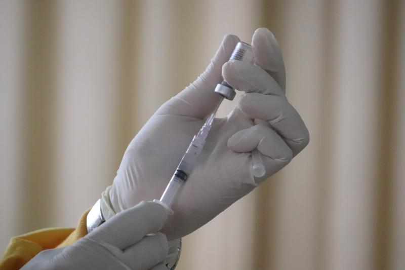 Leo Varadkar expects approval for fourth dose of Covid-19 vaccine