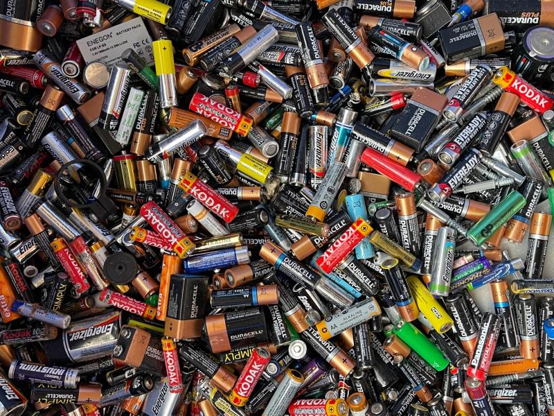 'Stop and think' - Young people in Carlow urged to stop binning their batteries 