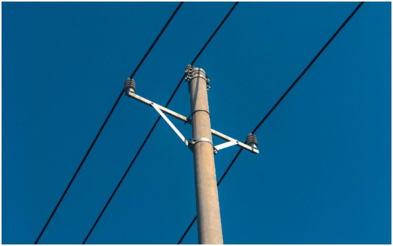 SHOCKING: ESB warns Carlow public of dangers of attaching  flags or bunting to electricity poles