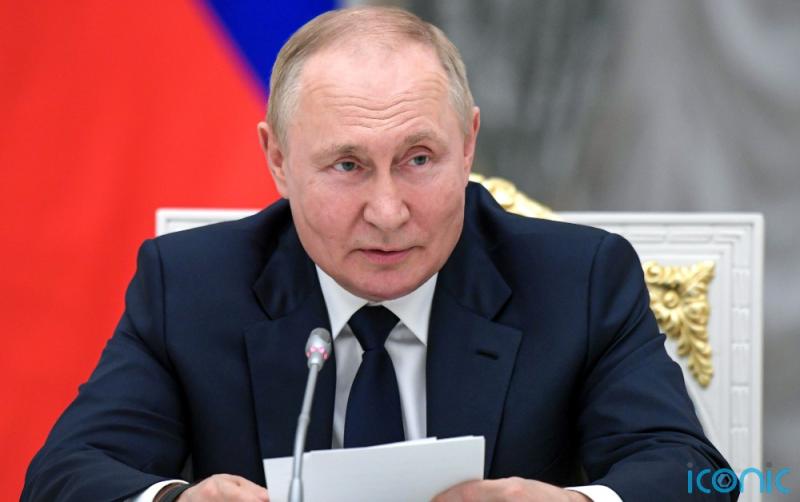 Putin signs decree expanding a fast track to Russian citizenship to all Ukrainians
