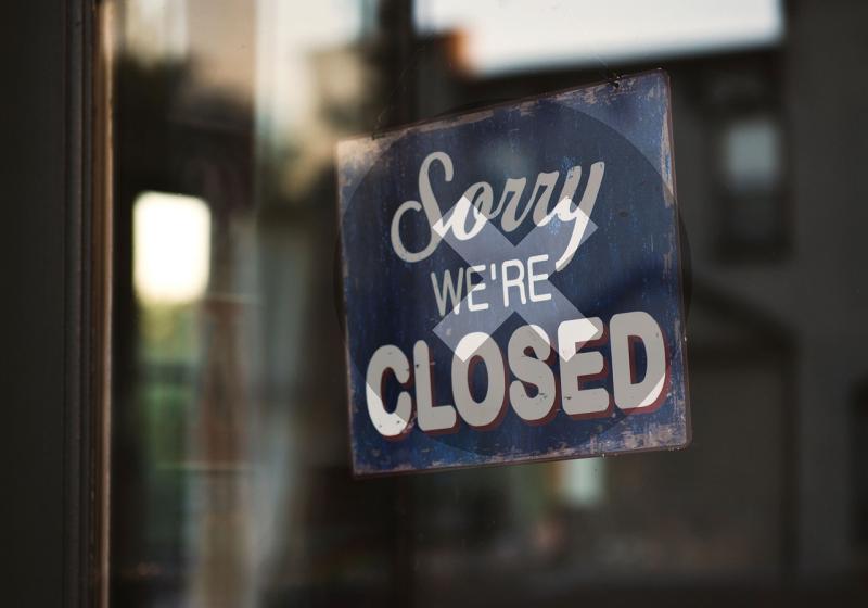 Discovery of  bird faeces, dead flies and rodent droppings lead to closure of food premises