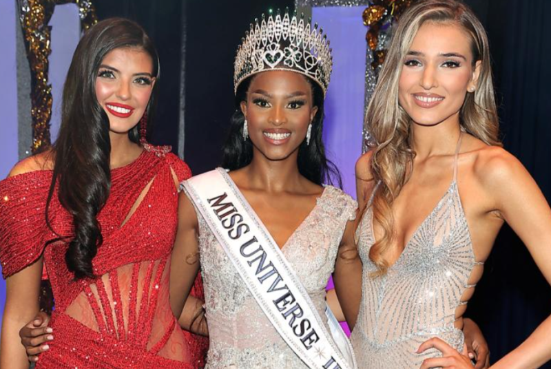 'Thank you so much to my beautiful mother' - Law graduate crowned Miss Universe Ireland
