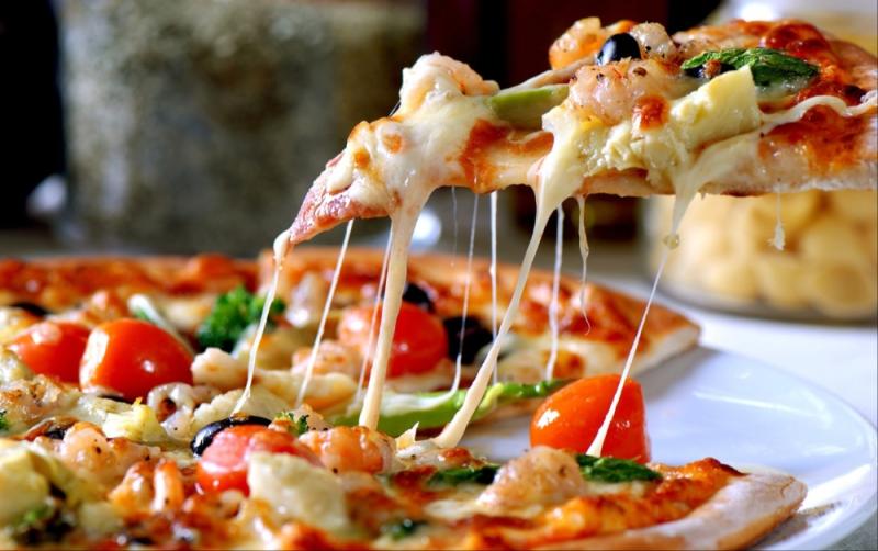Carlow Town welcomes new pizzeria, first of its chain to open in the South-East