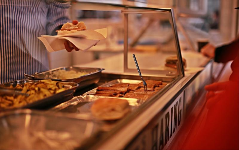 Thirteen Carlow primary schools will be included in the 2024 Hot School Meals Programme