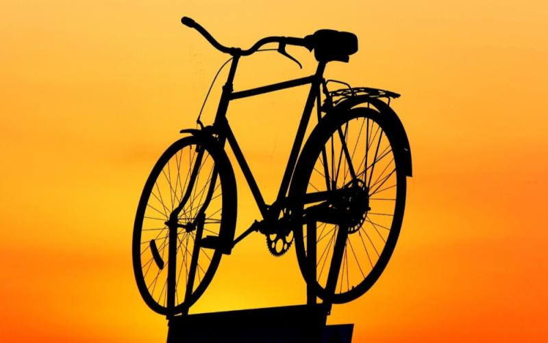 Carlow's Conal Scully joins international cycling team for 2024 Season
