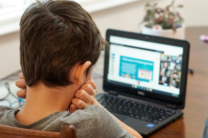 WATCH: Chilling new ad from ISPCC shows dangers of online grooming 