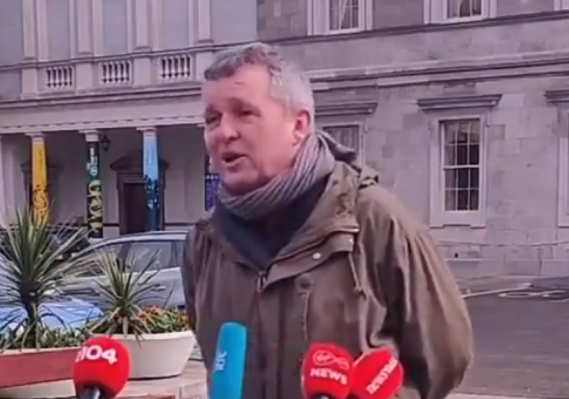 'Enormous golden showers' - PBP TD makes embarrassing mistake addressing journalists