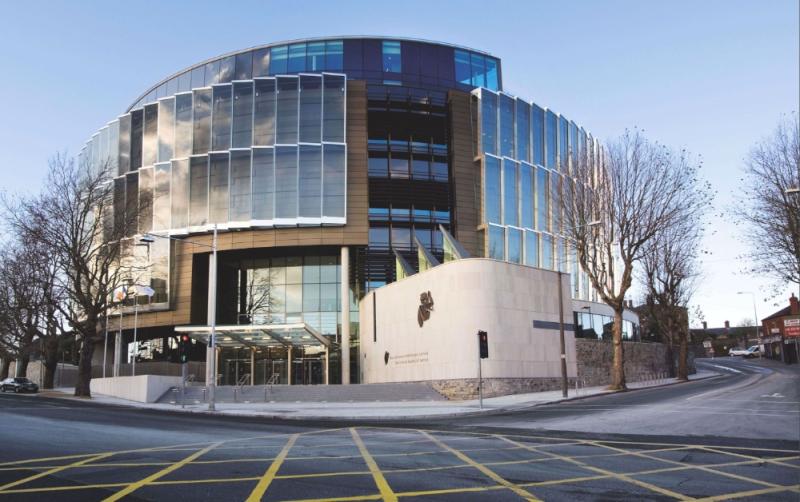 Plumber avoids jail after headbutting man over trad music row in pub on St Patrick's Day