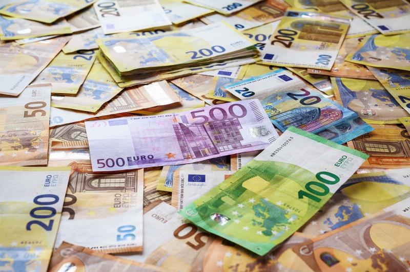 'Desperate'- Irish teacher says govt funding is 'not enough' as parents expected to chip in