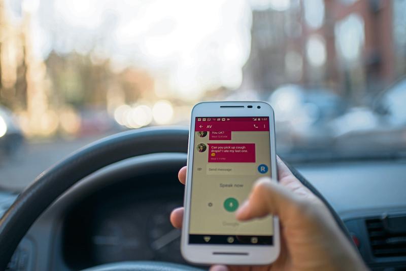 Crackdown in Carlow as Gardaí issue 16 fines and penalty points to distracted drivers